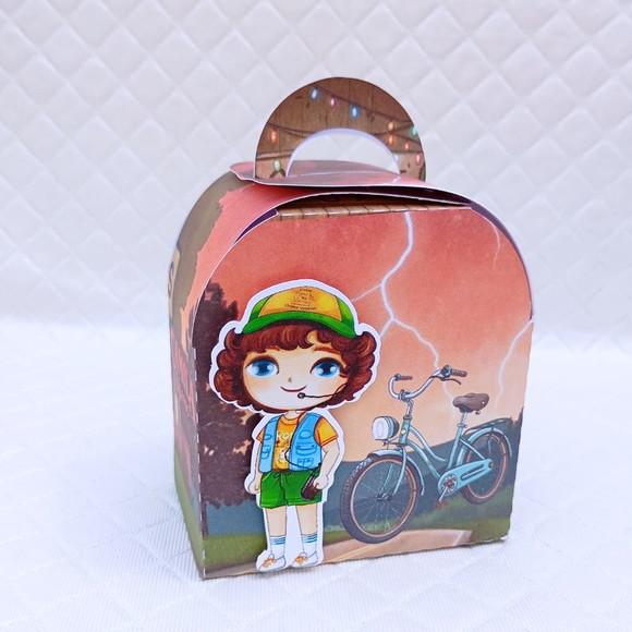 Kit 20 Caixas Maleta Lembrancinhas Stranger Things