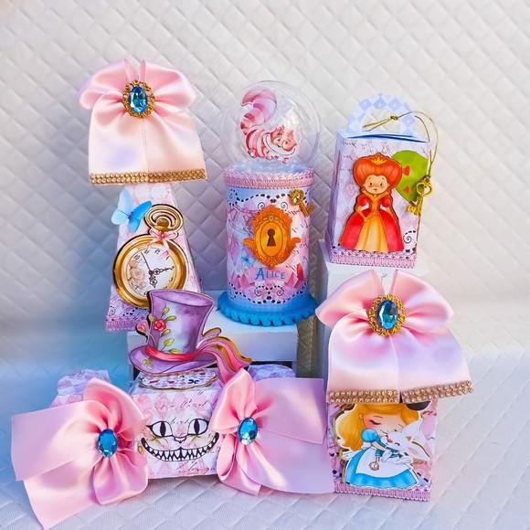 Kit 20 Caixas Personalizado Alice no País das Maravilhas