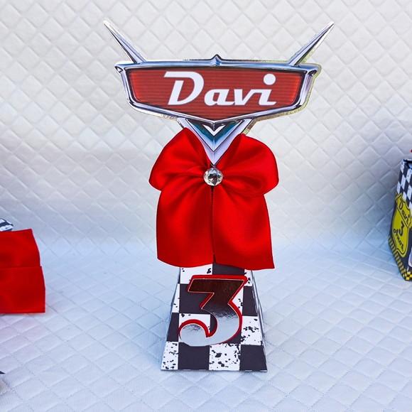 Caixa Cone/pirâmide Carros Disney Mcqueen - 20 Peças