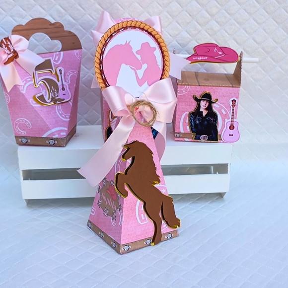 Caixa Cone/pirâmide Personalizado Boiadeira - Ana Castela