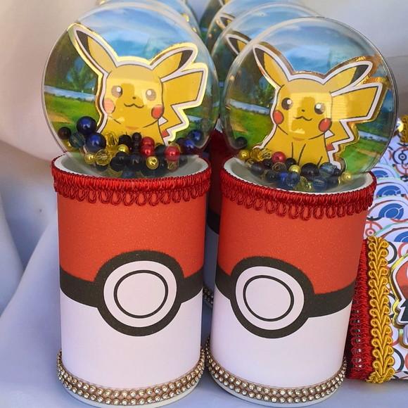 Cofrinho Personalizado Pokémon Luxo - 10 Peças