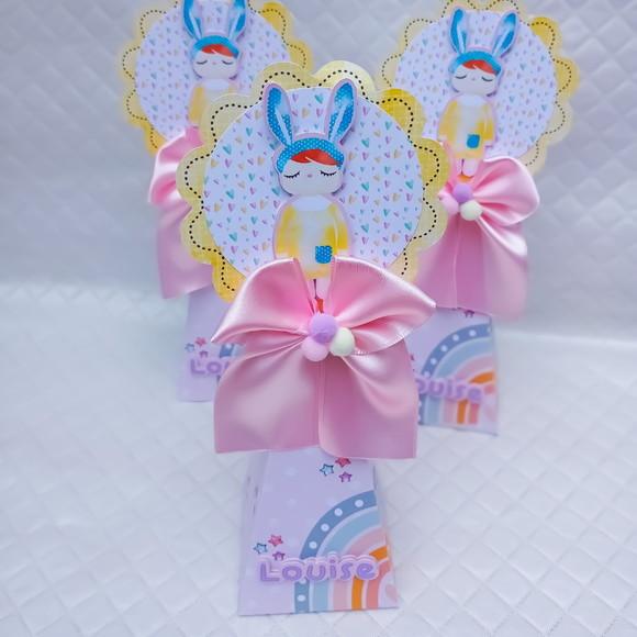 Caixa Cone/pirâmide Metoo Doll Aquarela - 20 Peças