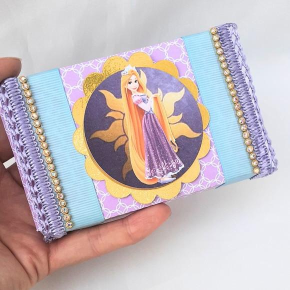 Caixa Kit Kat Rapunzel Luxo - 10 Peças