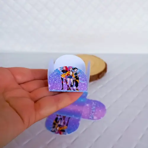 Kit 50 Forminha para Docinho Tema Guerreiras K-pop