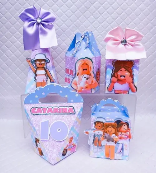Kit 30 Caixas Personalizado Roblox Menina