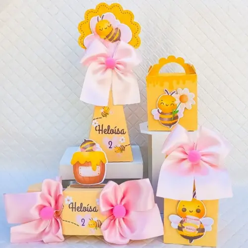Kit 20 Caixas Personalizados Abelhinha