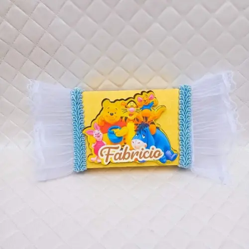 Caixa Kit Kat Ursinho Pooh Luxo - 10 Peças