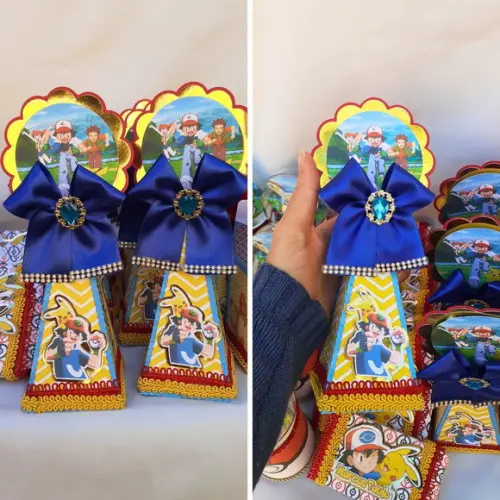 Caixa Cone/pirâmide Personalizado Pokémon Luxo - 10 Peças