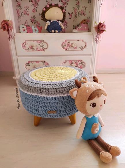 Puff infantil de crochê