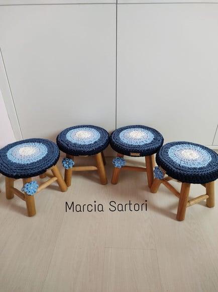 Banquinho infantil azul