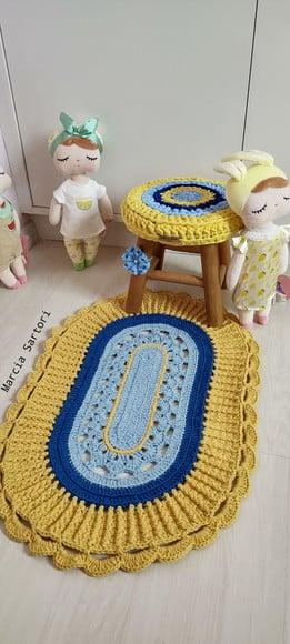 Kit infantil Tapete e Banquinho