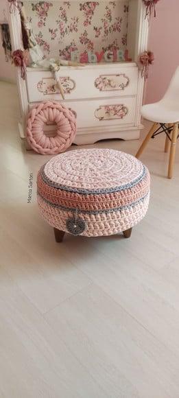 Puff Infantil de Crochê