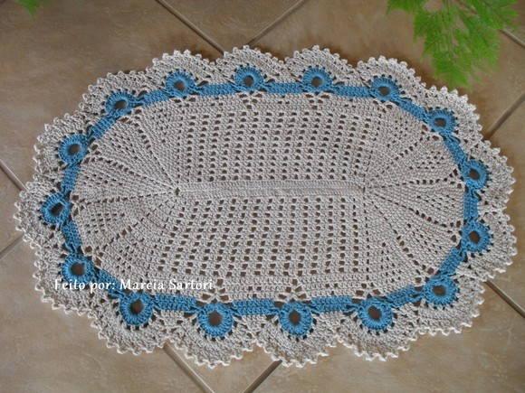 Tapete cru com azul claro