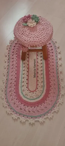 Kit infantil Tapete e Banquinho