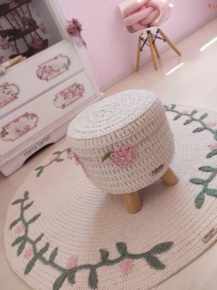 Kit Tapete de Crochê e Puff
