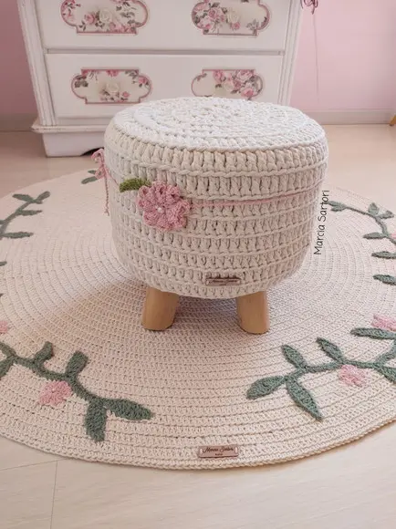 Kit Tapete de Crochê e Puff