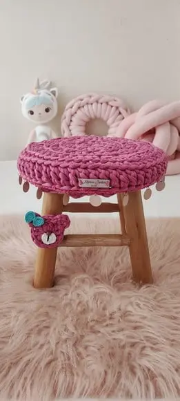 Banquinho de Crochê