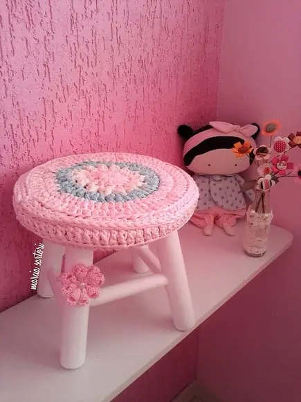 Banquinho infantil