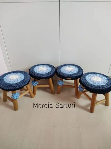 Banquinho infantil azul
