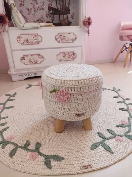 Kit Tapete de Crochê e Puff