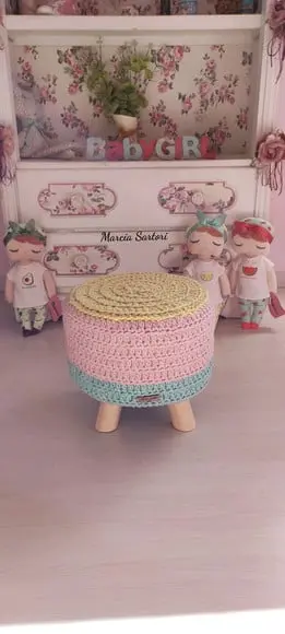 Puff infantil de croche