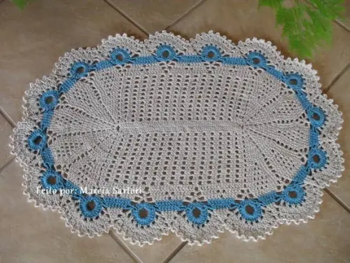 Tapete cru com azul claro