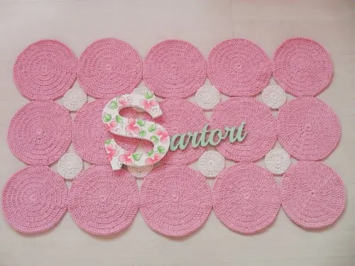 Tapete de bolas rosa