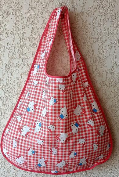 Bolsa Sacola em Tecido Beguis Vermelha e Hello Kitty