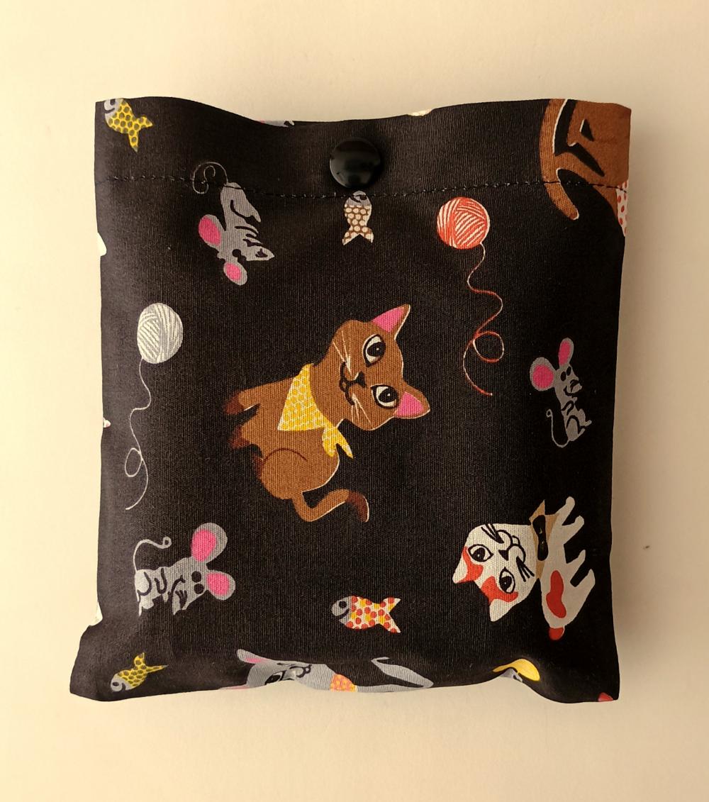 Bolsa Sacola em Tecido Beguis Preta Gatos