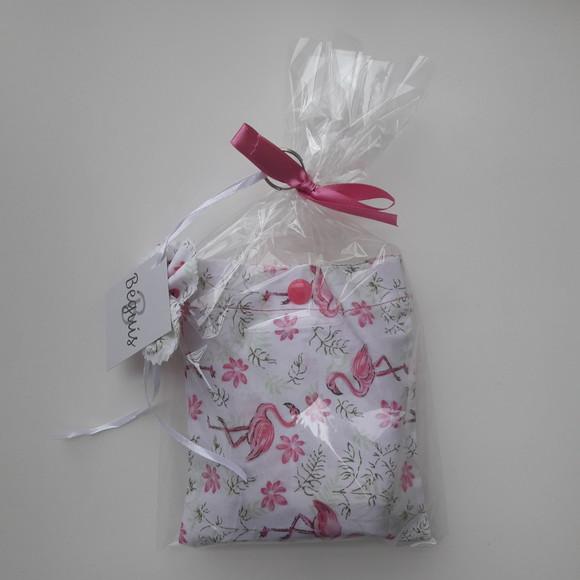 Bolsa Sacola em Tecido Beguis Branca e Flamingo