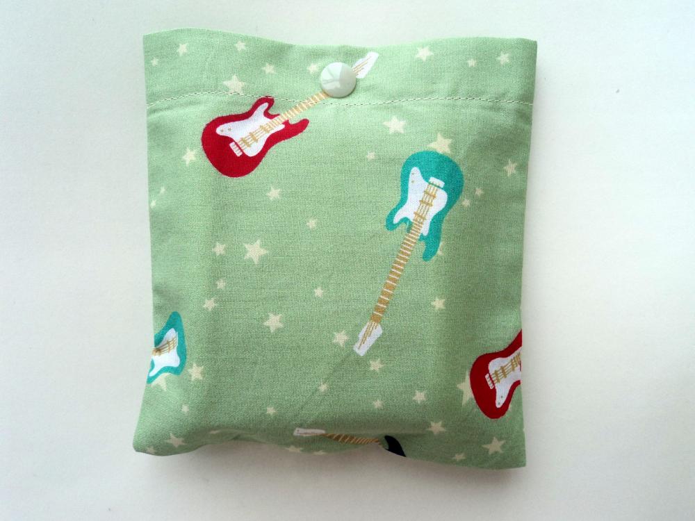 Bolsa Sacola em Tecido Beguis Verde Guitarras Rock