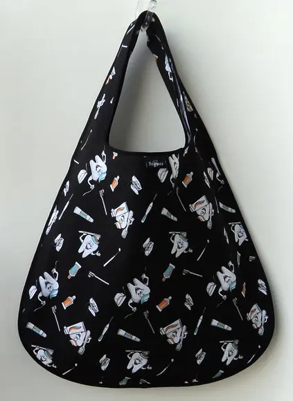 Bolsa Sacola em Tecido Beguis Preta Dentista