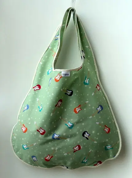 Bolsa Sacola em Tecido Beguis Verde Guitarras Rock