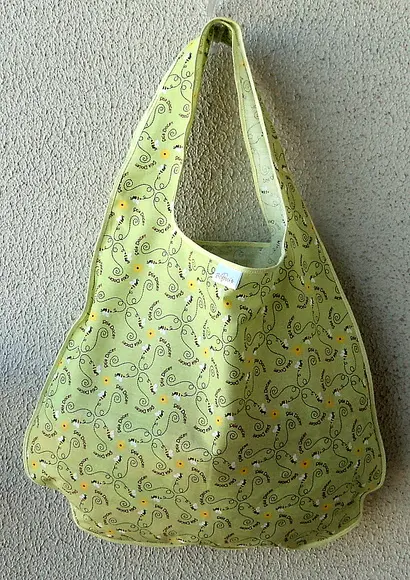 Bolsa Sacola em Tecido Beguis Verde Abelhas