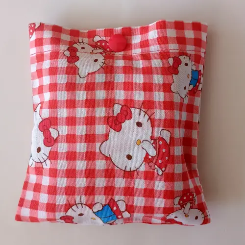 Bolsa Sacola em Tecido Beguis Vermelha e Hello Kitty