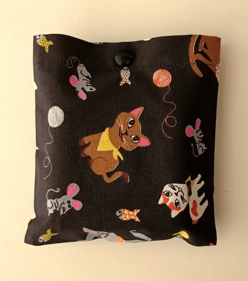 Bolsa Sacola em Tecido Beguis Preta Gatos
