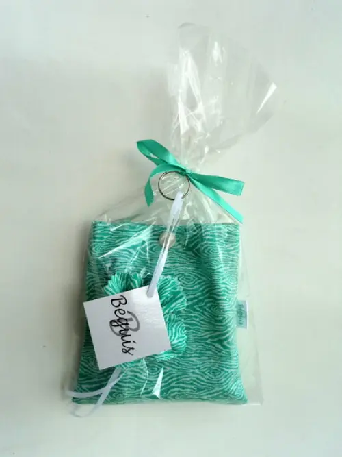 Bolsa Sacola em Tecido Beguis azul turquesa e Rajada