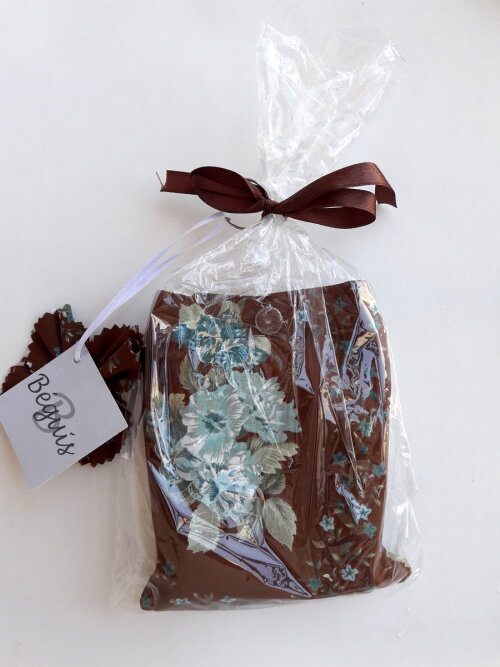 Bolsa Sacola em Tecido Beguis Marrom Flores Verdes