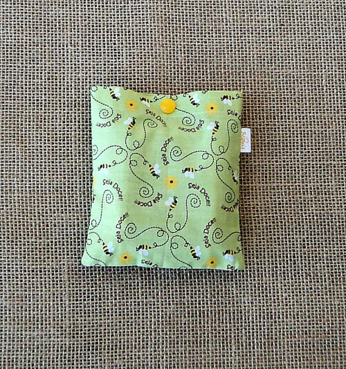 Bolsa Sacola em Tecido Beguis Verde Abelhas