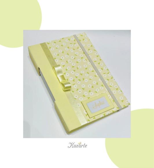 Livro do Bebê Luxo - Margaridas - Amarelo