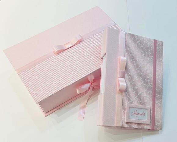 Livro do Bebê Luxo com Caixa - Floral
