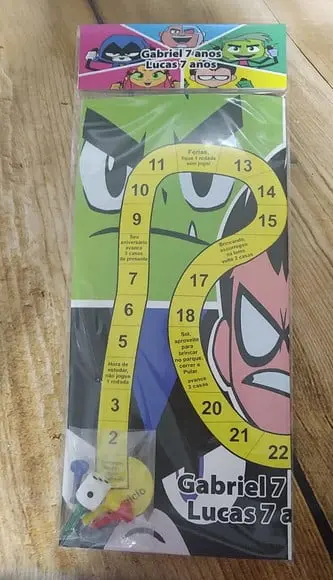 Jogo de Tabuleiro Ben 10
