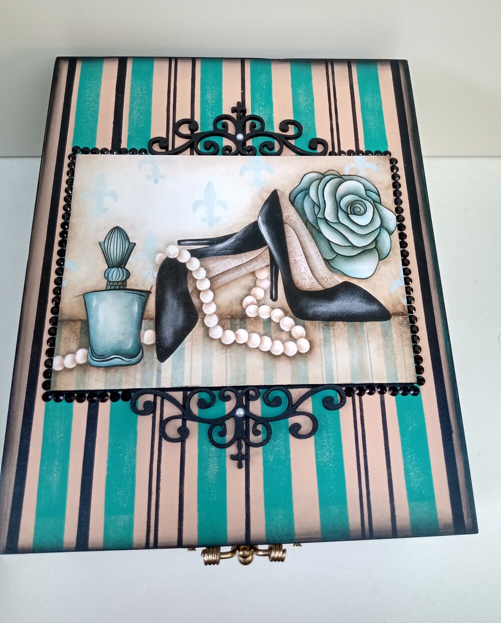 Porta maquiagem MDF - Pérolas e Sapato