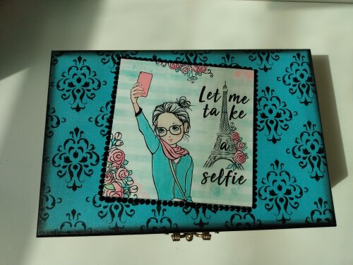 Caixa porta maquiagem em MDF - Menina Selfie - Azul