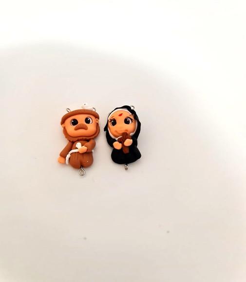 Entremeio santinhos em biscuit