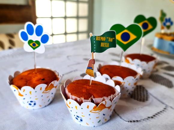 Saia para Cupcake ou Muffin Copa do Mundo Pet + Toppers