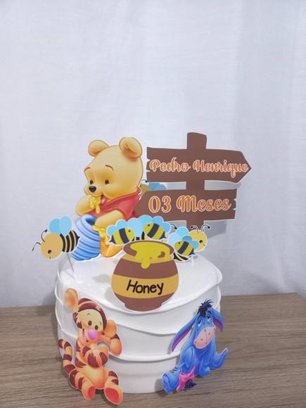 Topo de Bolo Mesversário Ursinho Pooh