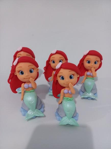10 Aplique Ariel em Biscuit