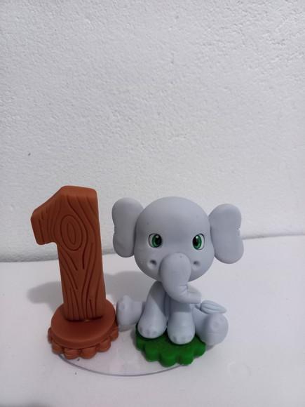 Topo de Bolo Safari em Biscuit Elefante