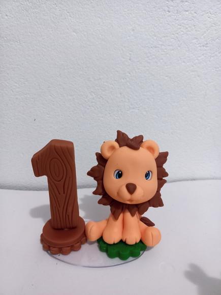 Topo de Bolo Leão Safari em Biscuit